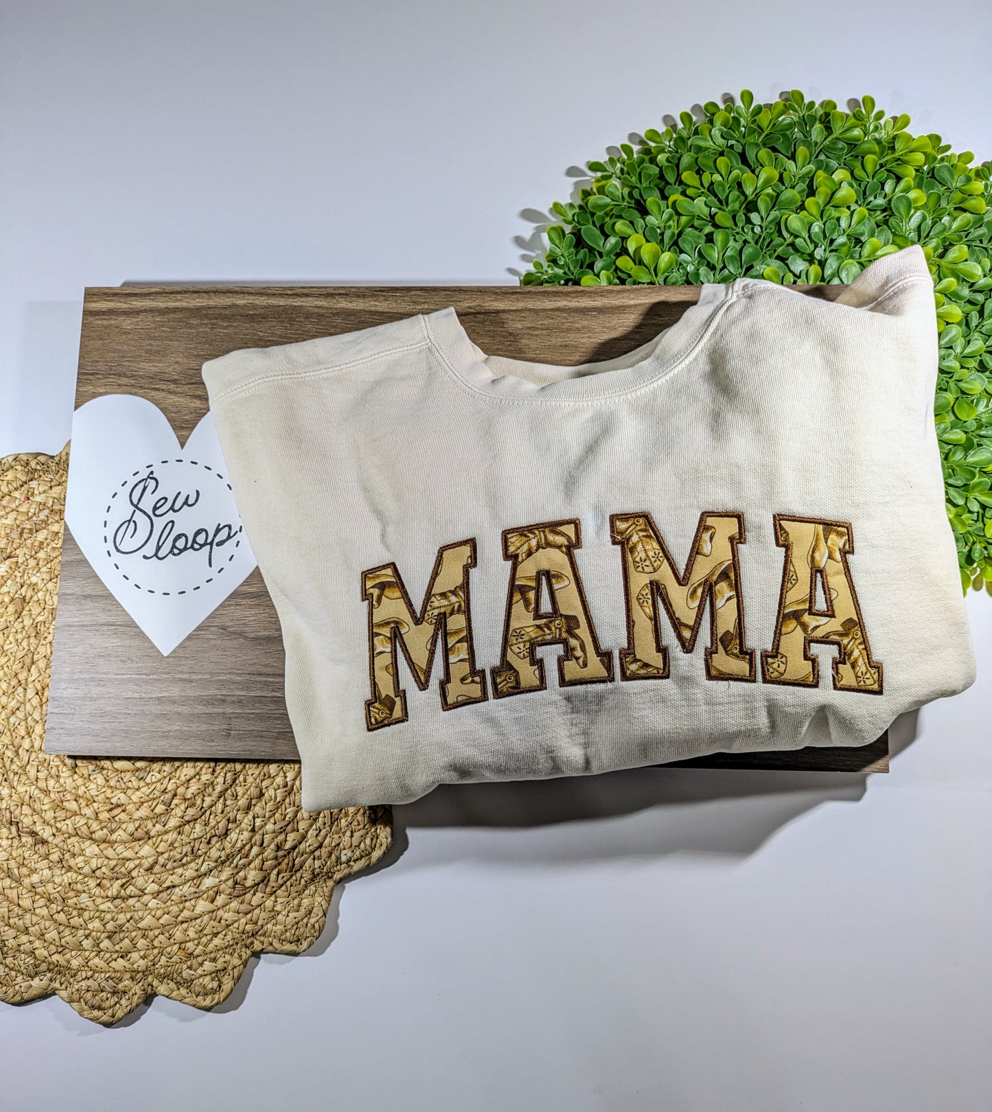 Western Mama Appliqué Sweatshirt – Cream with Cowboy Flair